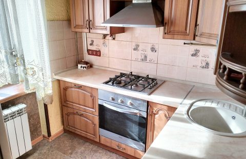 Чудова 3к квартира з ремонтом, меблями і гаражем!