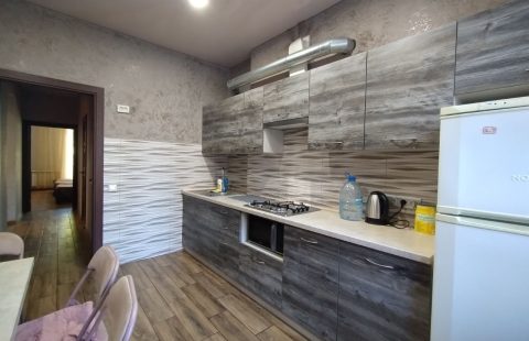 Оренда 2-кім квартири на Червоній