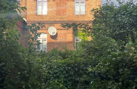 Продаж 2к квартири в затишному котеджі