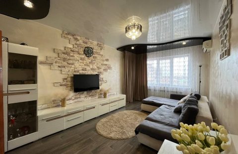 Продаж 3-кім квартири КАРАЧУНИ