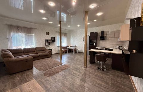 Продаж 4к будинку на Кірпічному/Цегляному