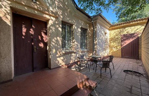 Оренда 2к будинку з гаражем на 96 кварталі