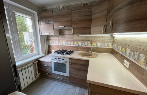 Оренда 1к квартири на Космонавтів