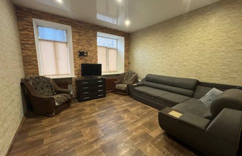 Оренда 2к квартири в центрі міста