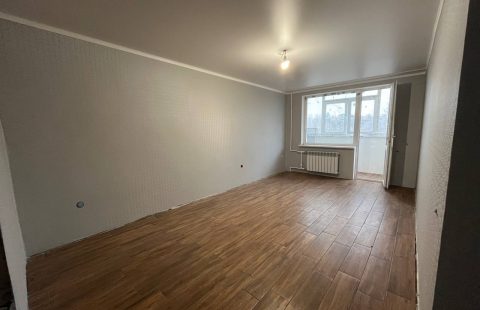 Продаж 3к квартири Свято-Миколаївська