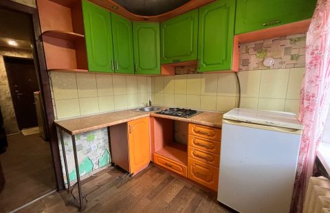 Продаж 2к квартири Оптовий/ Червона