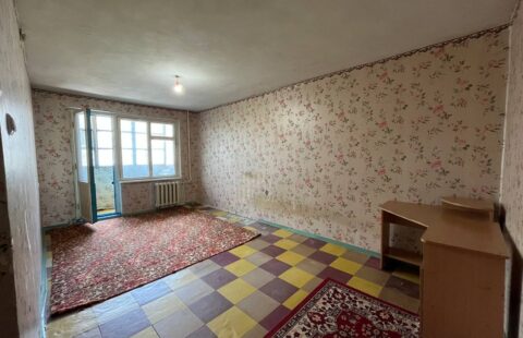 Продаж 3к квартири 4-Зарічний