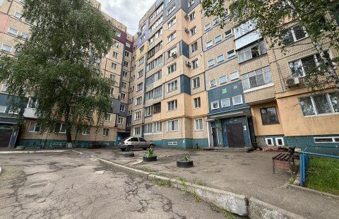 Продаж 3к квартири на Карачунах